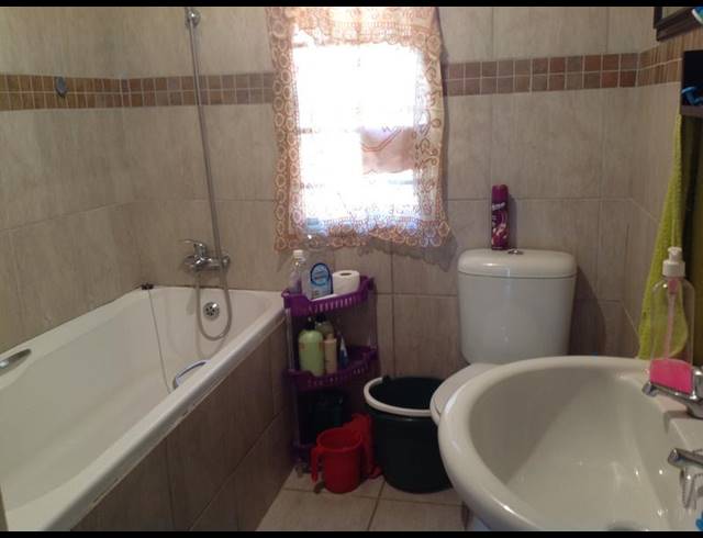 4 BEDROOM HOUSE FOR SALE IN WOODLANDS